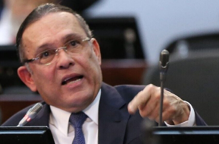 Efraín Cepeda exige al Gobierno respuestas claras por el atentado contra el senador Miguel Uribe